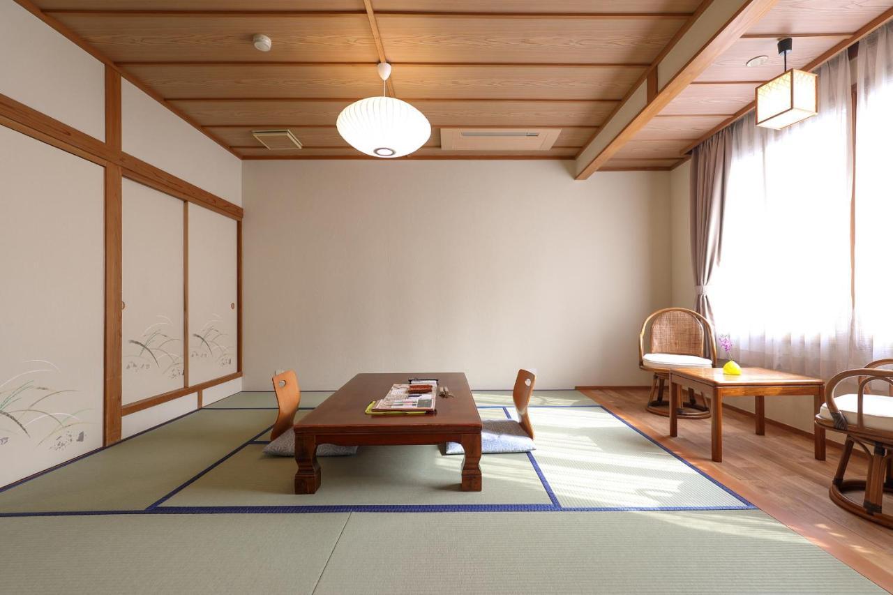 Tsukasaya Ryokan สึรุโอกะ ภายนอก รูปภาพ